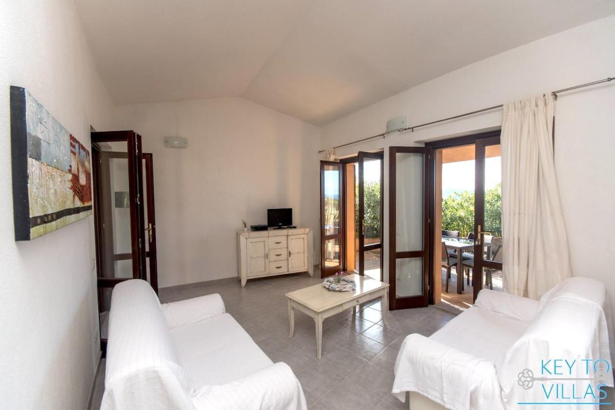 Villa Vista - Key To Villas Коста-Парадисо Экстерьер фото